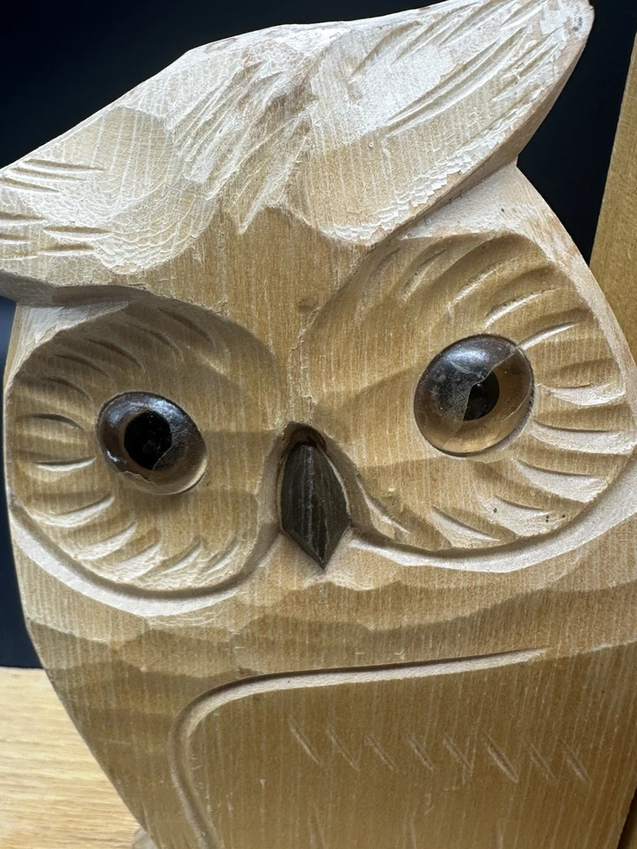 Vintage Owl Handmade Hand Carved Wooden Bookends Book Ends w/ Felt Bottoms - Image 3 of 4
