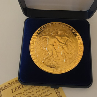 Kalendermedaille Fußball WM/Spanien 1982 Bronze 60mm Godec mit Zertifikat 552