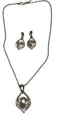 Gold Tone Necklace Earring Set With Rhinestones, 18"-20".