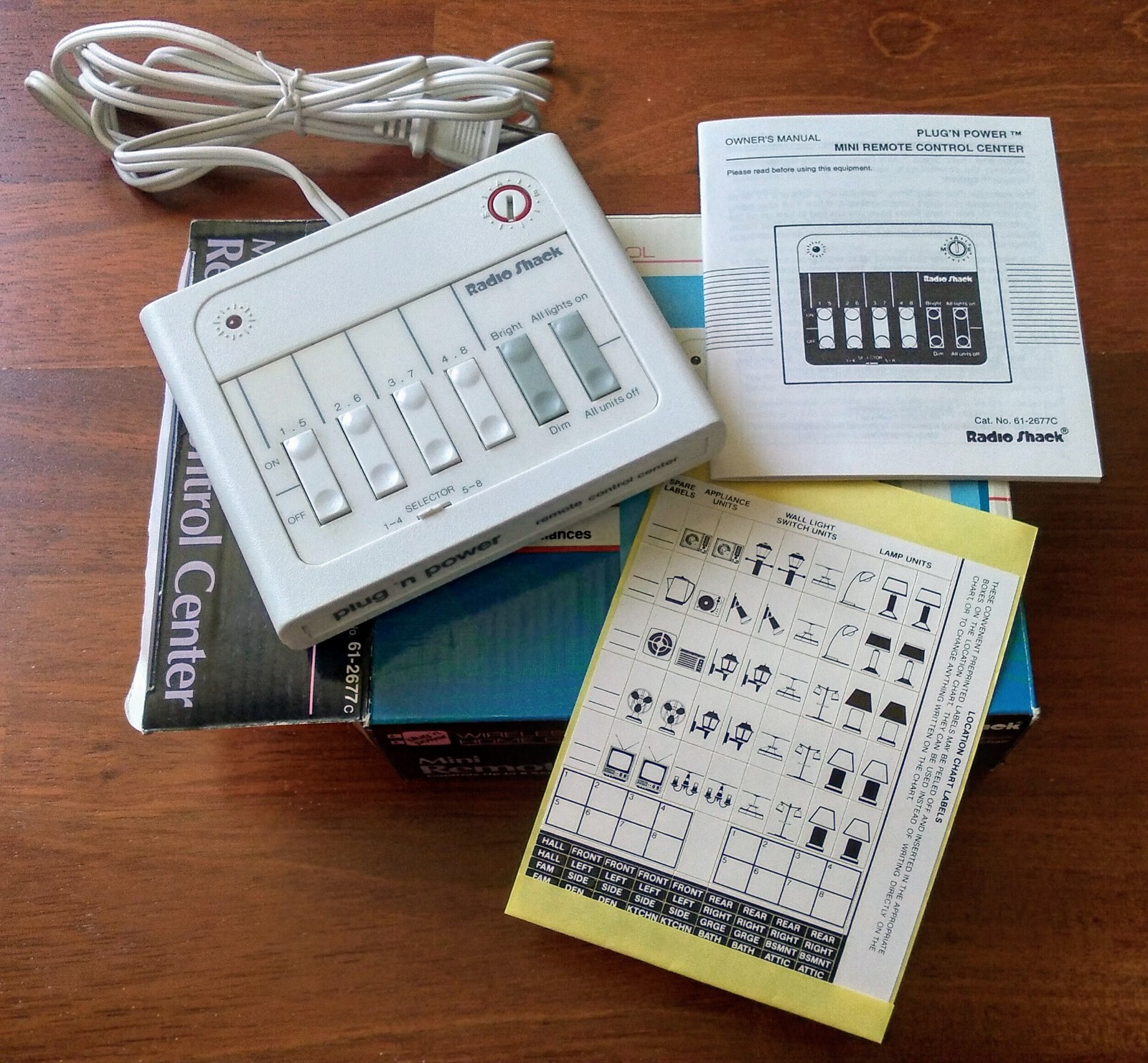 X10 Radio Shack Plug 'n Power Remote Control Center, Cat. No. 612677C