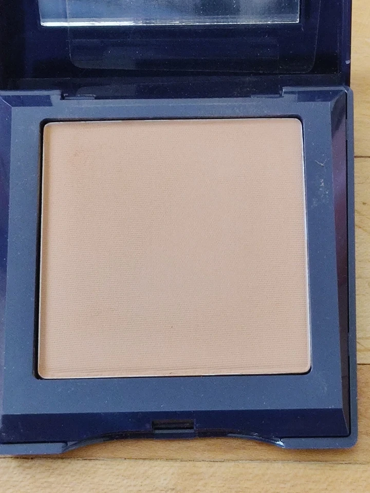 Avon 2000 Discontinued Incredible Finish Pressed Powder Tawny - Image 4 of 4