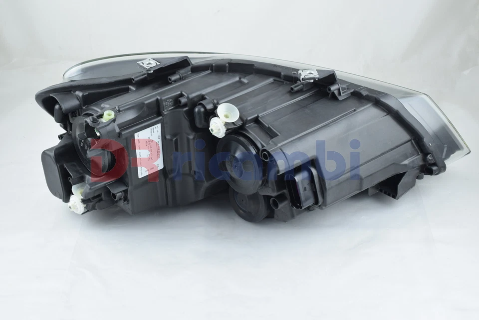 FARO FANALE LUCE ANTERIORE LATO SX VOLKSWAGEN POLO 1.4 1.8 HELLA 1EB 012 034-051 Foto 2 de 4