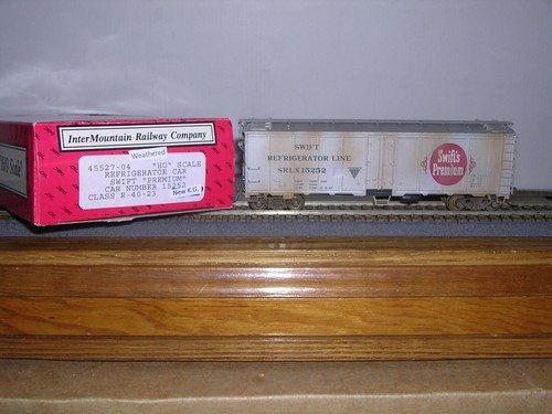 Refrigerador de acero INTER. #45527-04 Swift's Premium R-40-23 #15252 Weathered H.O. 1/87 | Zustand: New