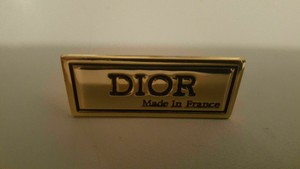 dior lapel pin
