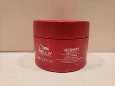 Wella - Ultimate Repair Mask Strengthens & Smooths All Hair Types - 5 Fl Oz