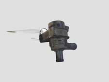 Pompe à eau Volvo V40