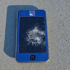 Apple iPod Touch 2nd Gen Blue Touchscreen MP3...