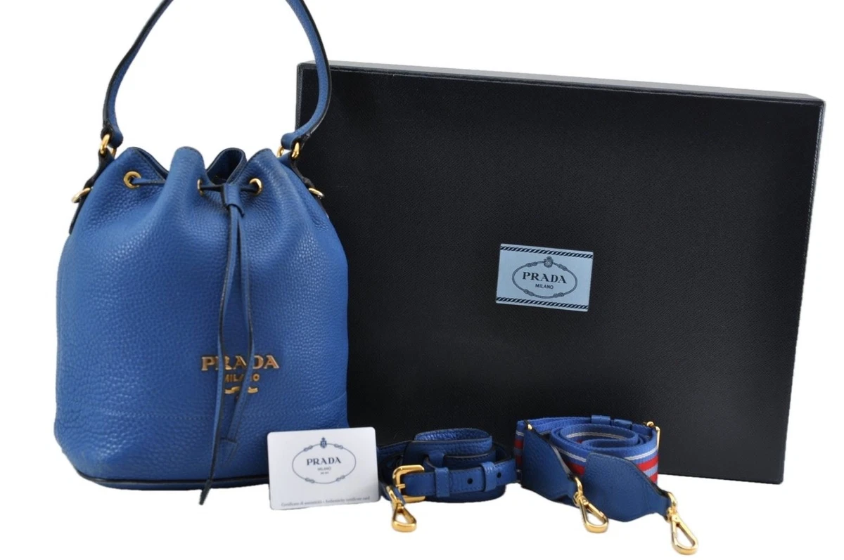 プラダ　ブルー　A4サイズ　ストラップ付き PRADA ショルダーバッグ ブルーバッグ & ハンドバッグ 女性用 | eBay