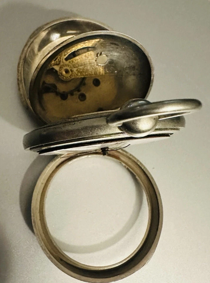 Relógio de bolso masculino antigo sem marca Key-wind cromado muito bom estado fabricado na Suíça - funcionando - Imagem 4 de 4