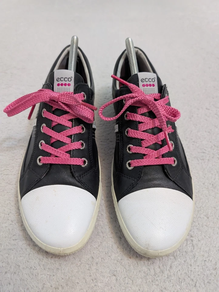 ECCO Golf Street Womens Spikeless Golf Shoes Black/White EU 41 US 10 - Image 2 of 4