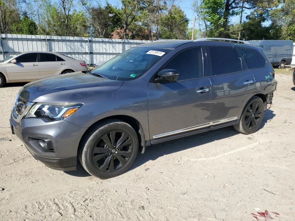 Used Front Upper Center Console fits: 2017 Nissan Pathfinder roof w/navigation s Foto 2 de 4