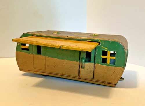 Vintage tin travel trailer 6" with awning Bandai (?) 6"