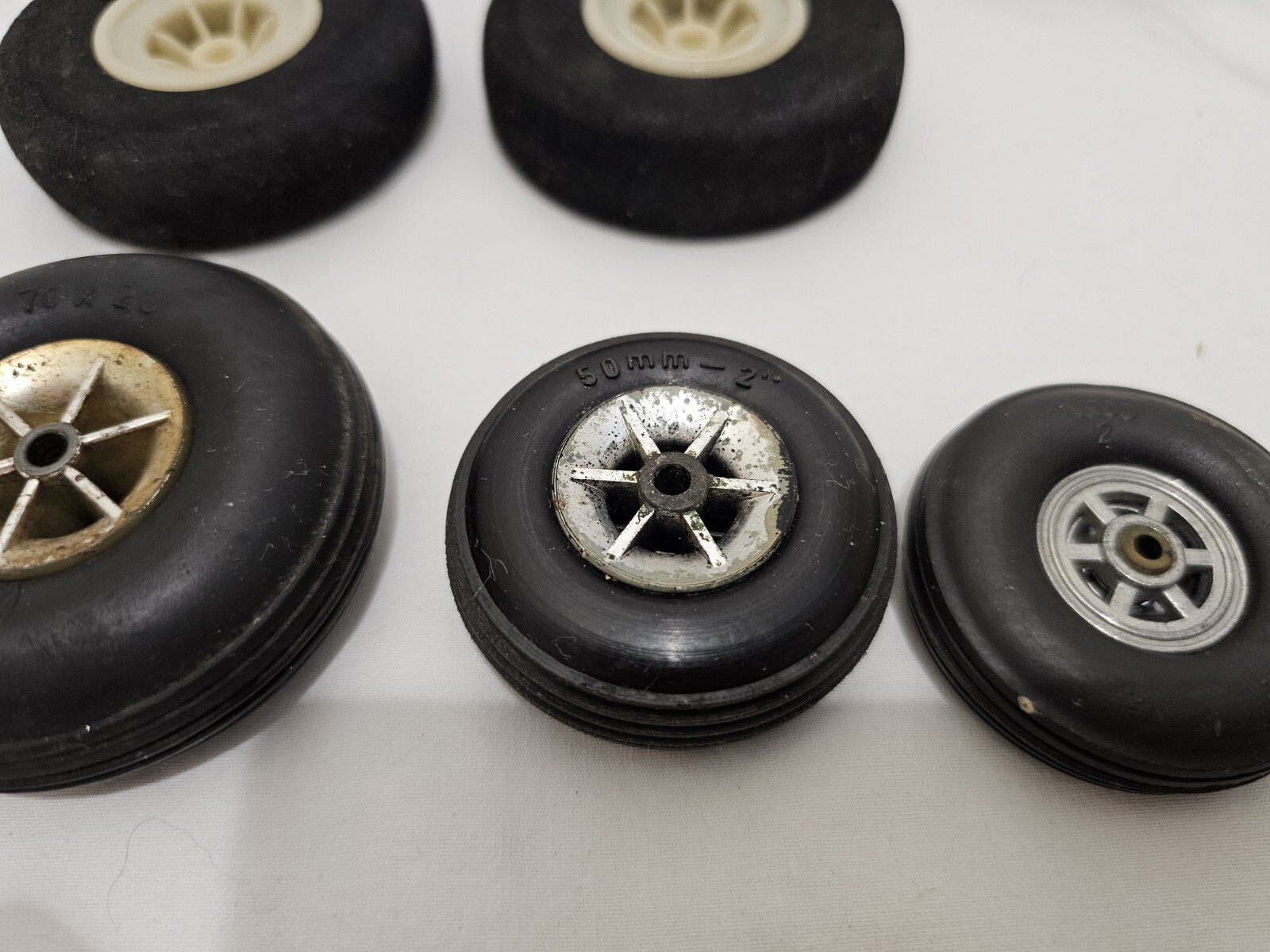 Lot of 13 DuBro, 2 Foam, Ballon RC Airplane Wheels/Tires/Landing Gear