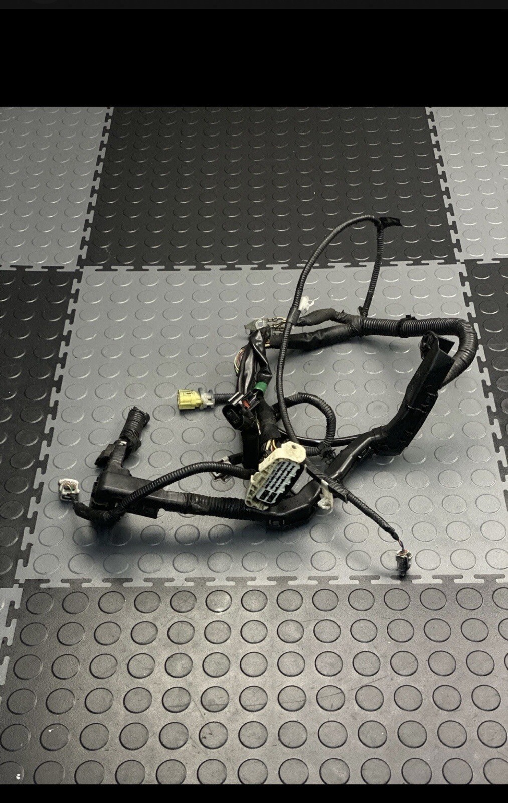 Picture 1 of 4