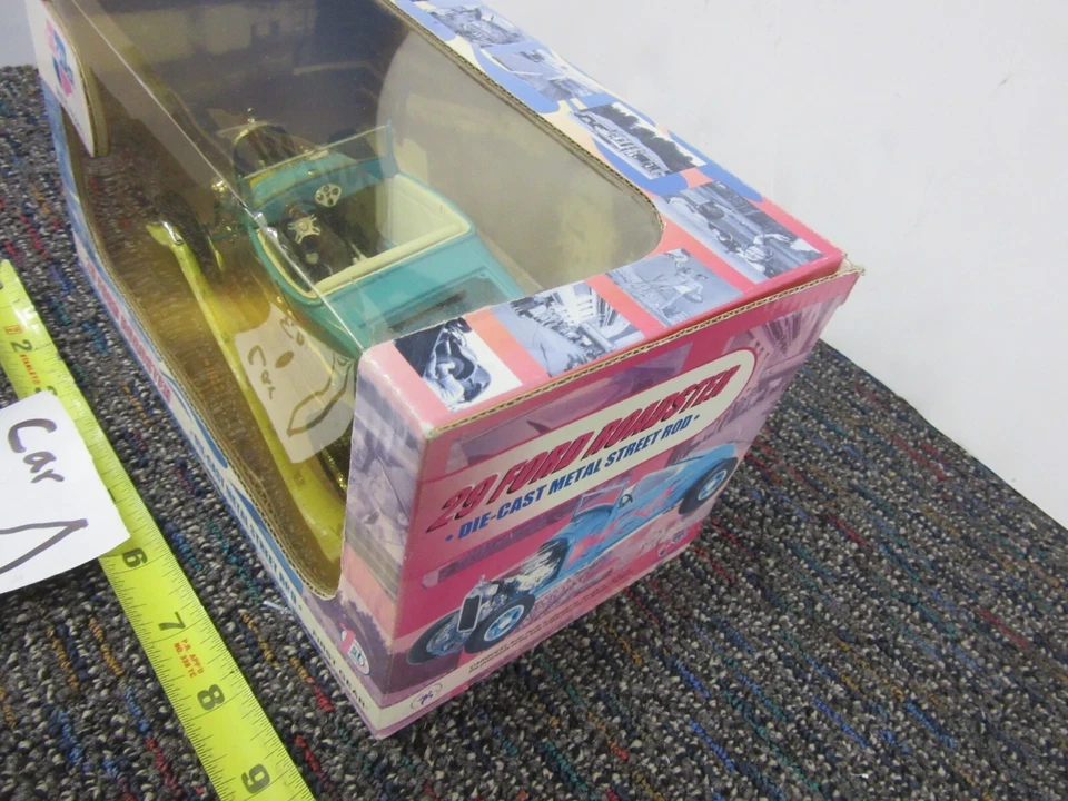 Ford Roadster diecast Street Rod 1:24 car quest w/ faded box 2000 First Gear - Image 3 of 4