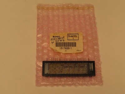 Sony VCR Beta SLV-N7 Genuine  NOS vacuum display