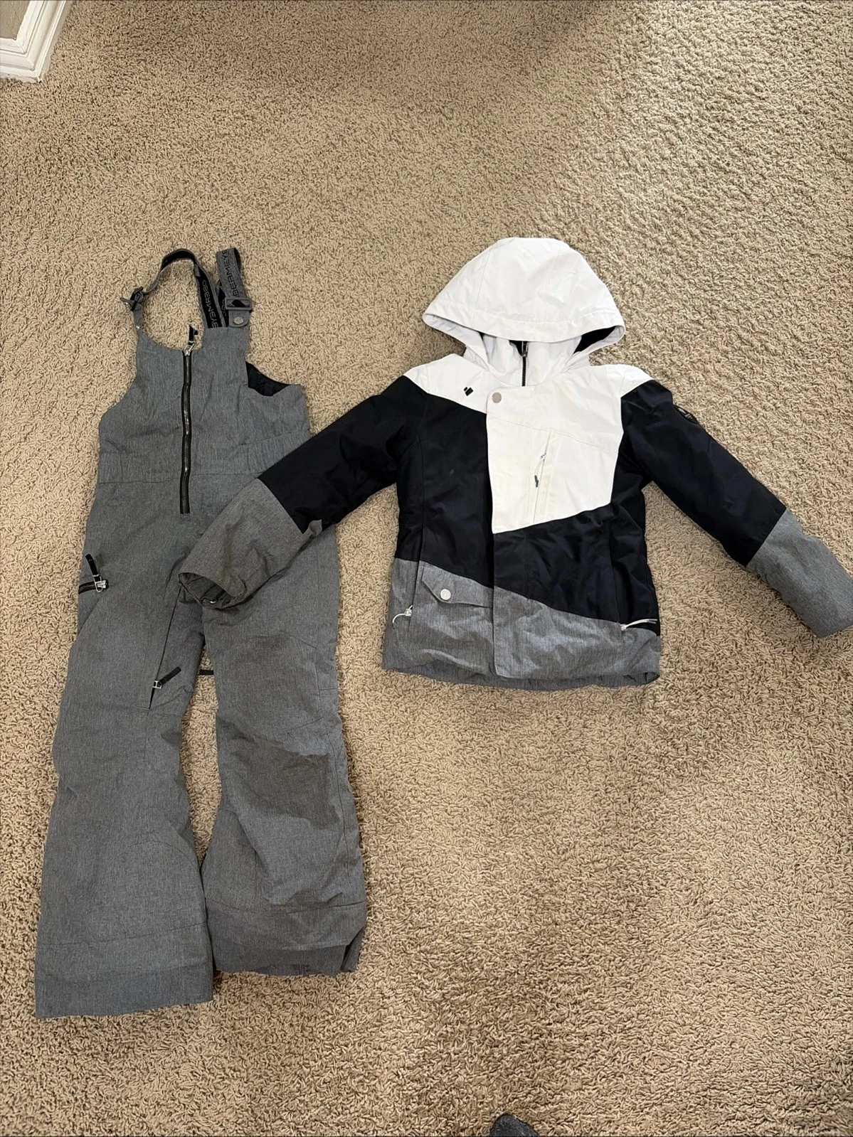 Obermeyer Teen Ski Winter Jacket And Snow Pants Size Small