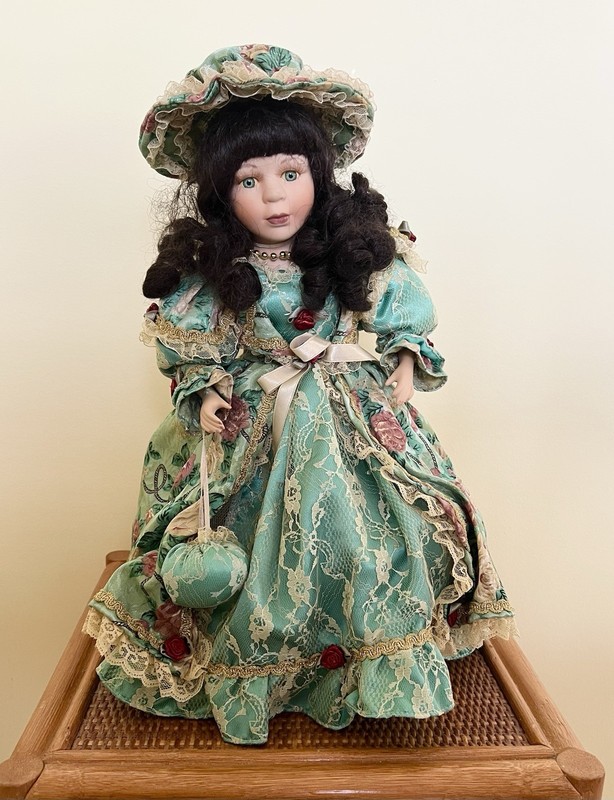 Vtg Samantha Collection Porcelain Doll by Samantha Medici Limited Edt 1998 16"