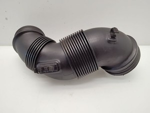 Volkswagen Golf VII 2014 Diesel 135kW Ansaugrohr Ansaugschlauch Turbolader