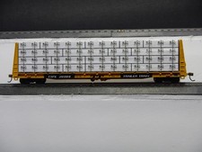 Solid Wood Wrapped Lumber Load for HO Scale 50 Foot CC&F Bulkhead Flat Car