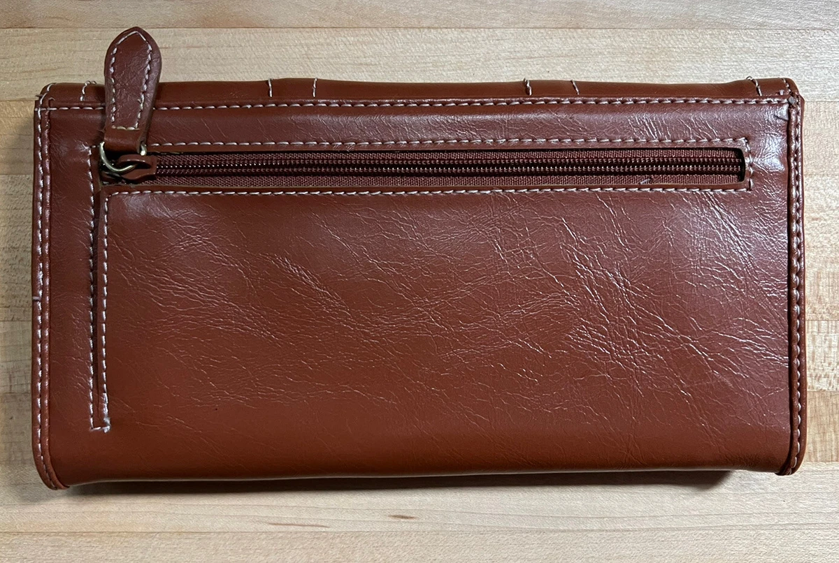 Liz claiborne hotsell clutch wallet