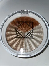 Ofra Cosmetics Highlighter in Everglow .35oz/10g Full Size