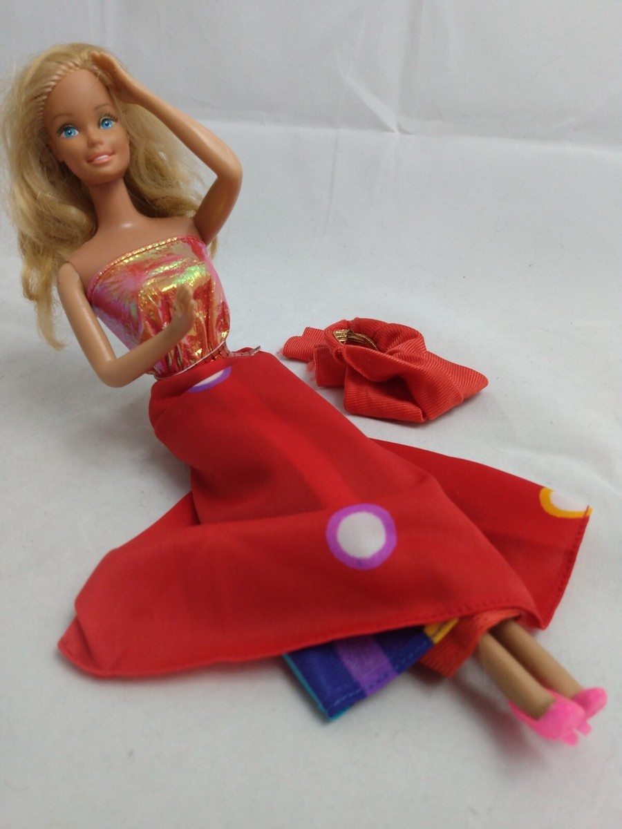 Vintage Golden Dreams Barbie Doll w/Ring in #4824 Superstar