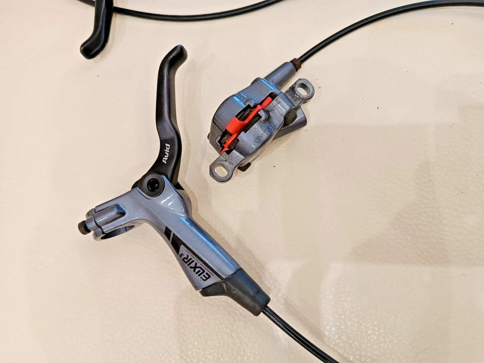 Coppia freni disco bici MTB Avid Elixir 3 leve mountain bike brake set lever - Immagine 2 di 4