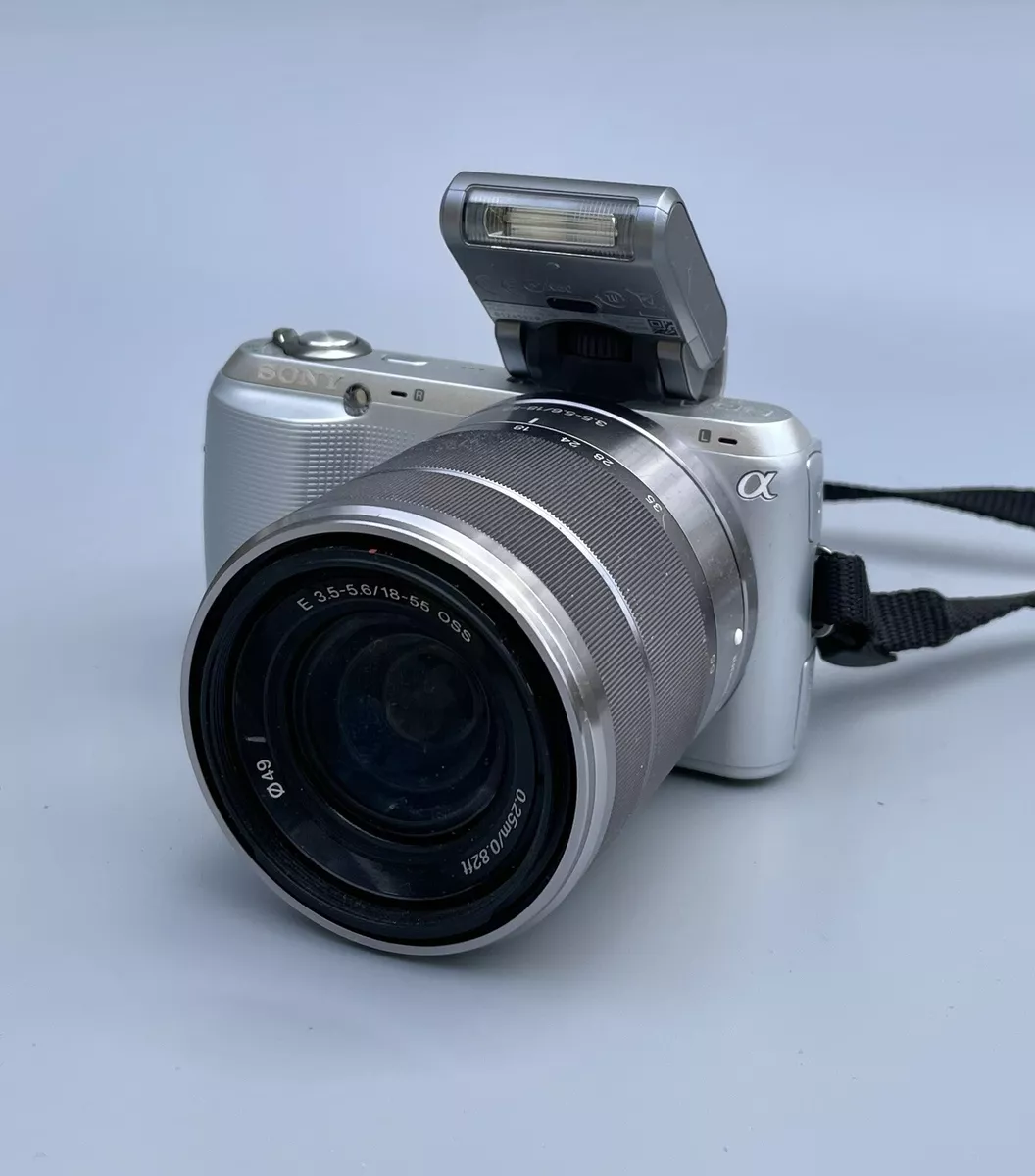 Sony Alpha NEX-C3 Digital Camera w/ 16.2 MP Lens and Flash SEL1855 TESTED