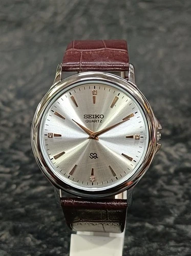 Seiko Quartz Slim Vintage Two-Hand Japan Made Silver Dial Wristwatch