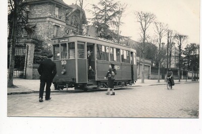 VERSAILLES: ''Foto ca. 1950 Format und Papier CPA'' Straßenbahn 20 Republik t