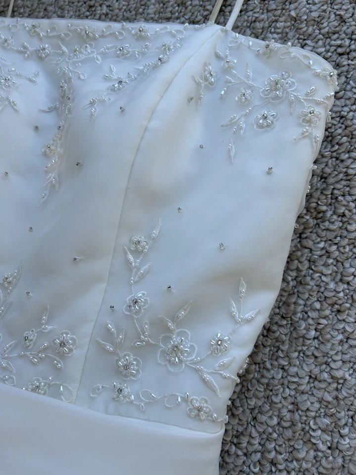Ivory A-Line Wedding Dress Romantic Beaded Bodice Spaghetti Straps Size 10 - Image 4 of 4