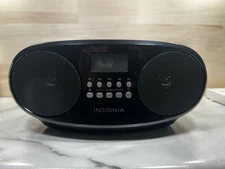 Insignia NS-B4111 CD/CD-RW Playback/Radio/CD-R Playback Boombox