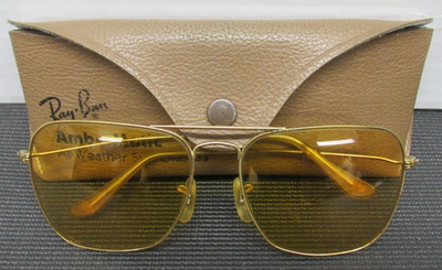Vintage Bausch and Lomb Ray Ban Gold Plated AMBERMATIC Aviator