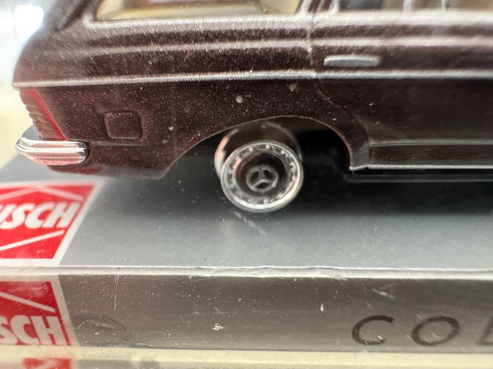 Busch 46805 PKW Mercedes W 123 T-Modello 1:87 In OVP 1 Pneumatico Mancante - Immagine 3 di 3