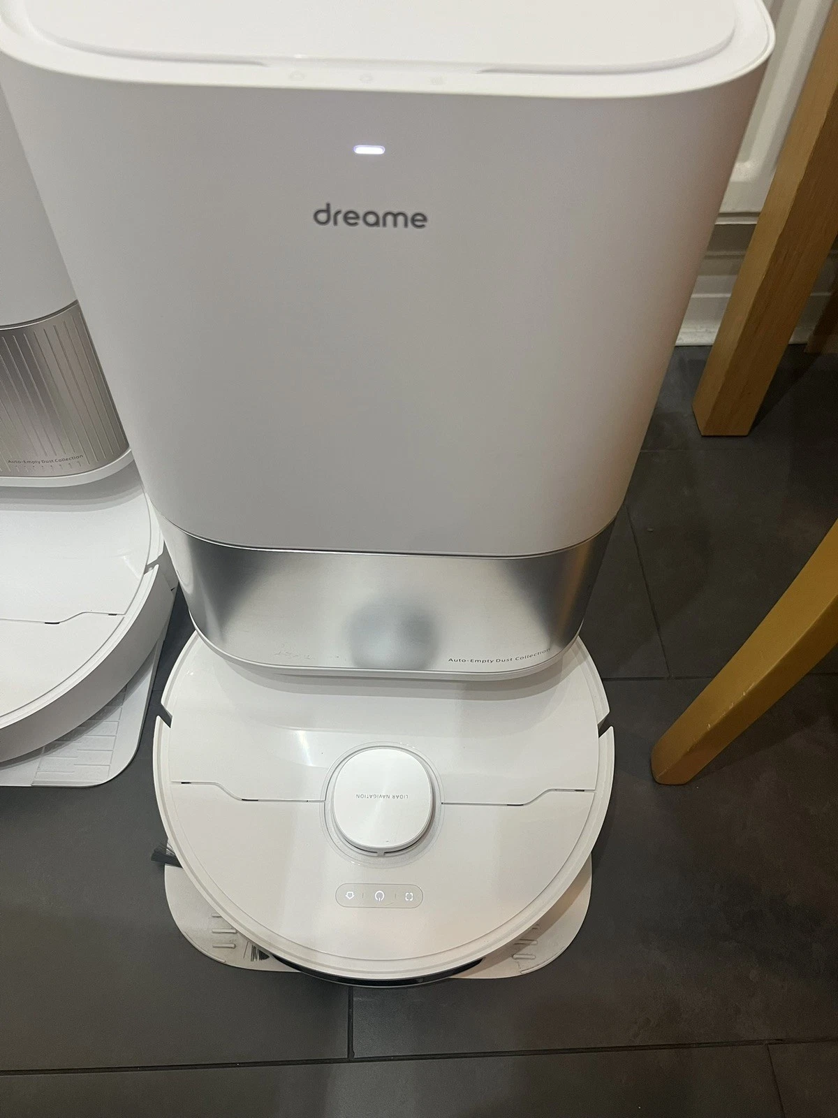 Dreame L10s Ultra Robot Vacuum Mop Auto Empty Dock + Extras - Fully Working
Opens in a new window or