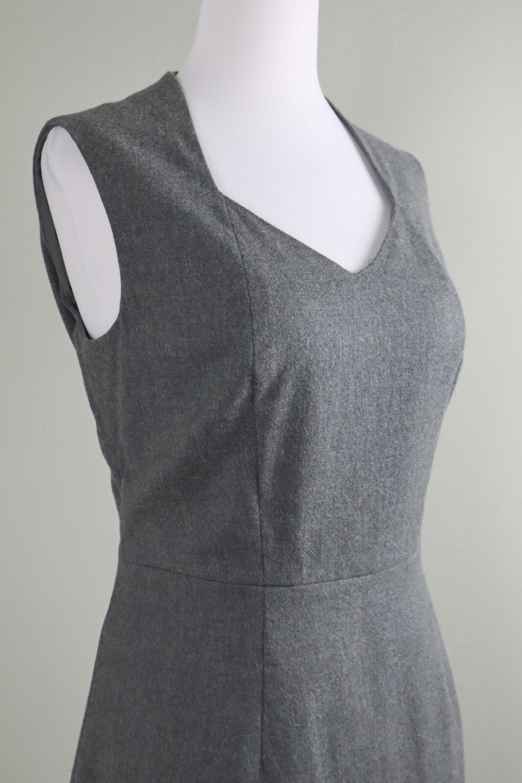 TALBOTS $149 Solid Gray Lined Virgin Wool V-Neck … - image 3