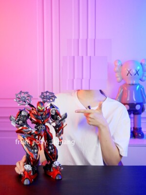 Comicave 1/18 Stinger Transformation Toys LED Action Figure