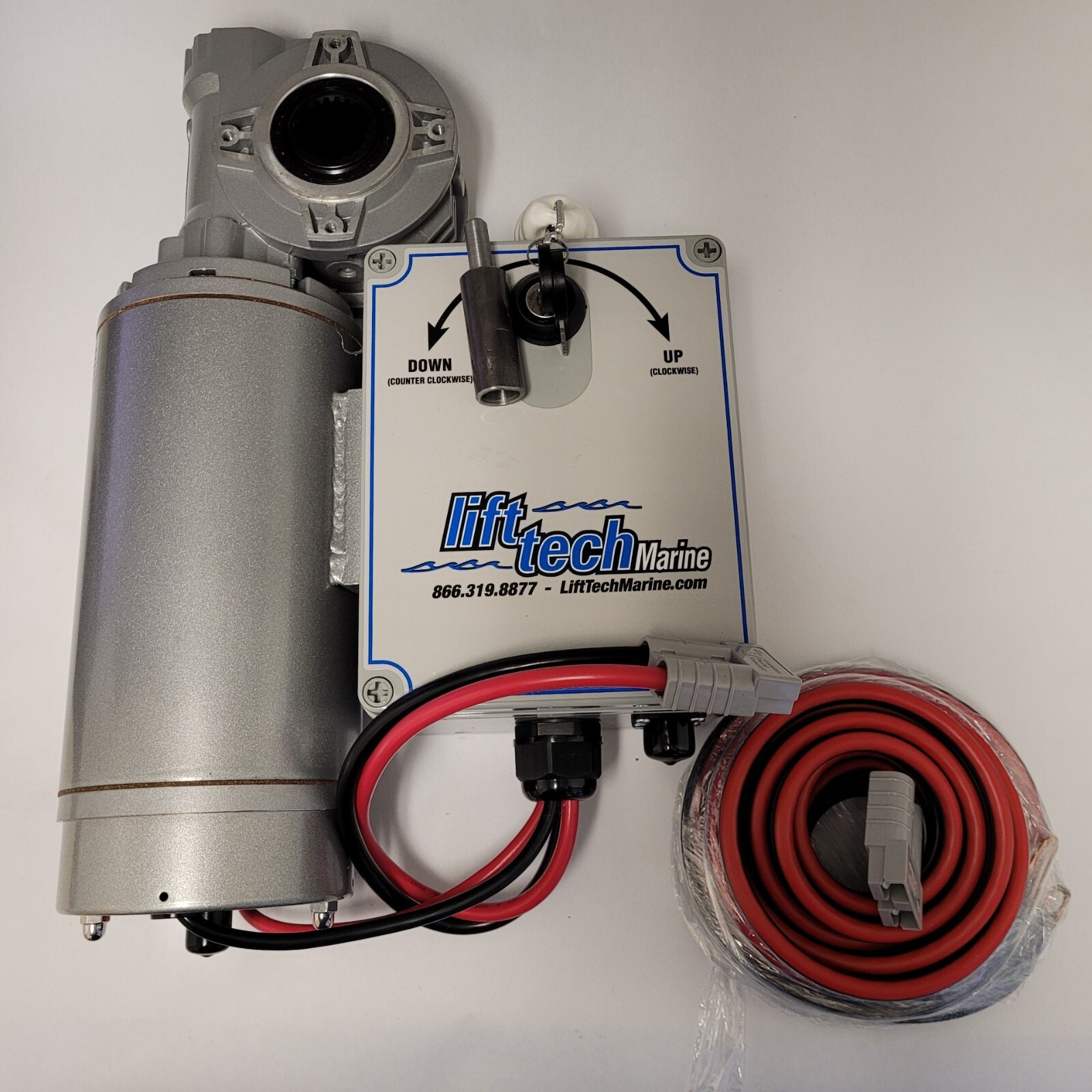 DCM100 Lift Tech Marine 12V / 24V Direct Drive DC Manual Boat Lift