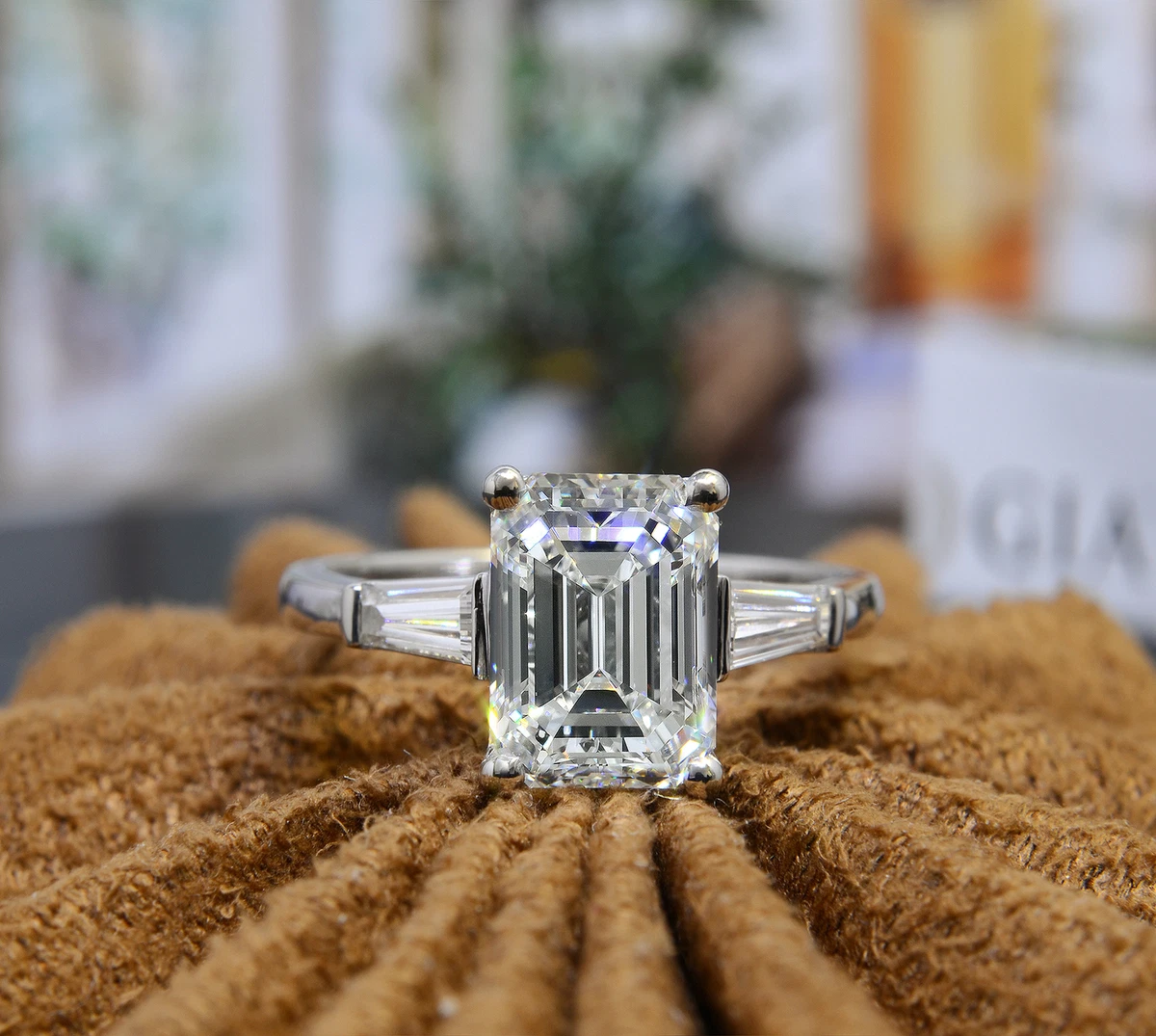 Emerald shape on sale diamond ring