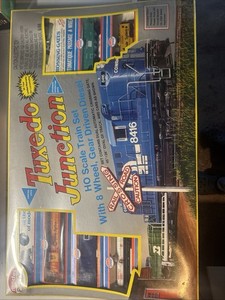 Sealed TUXEDO JUNCTION ELECTRIC TRAIN SET-MODEL POWER- HO SCALE