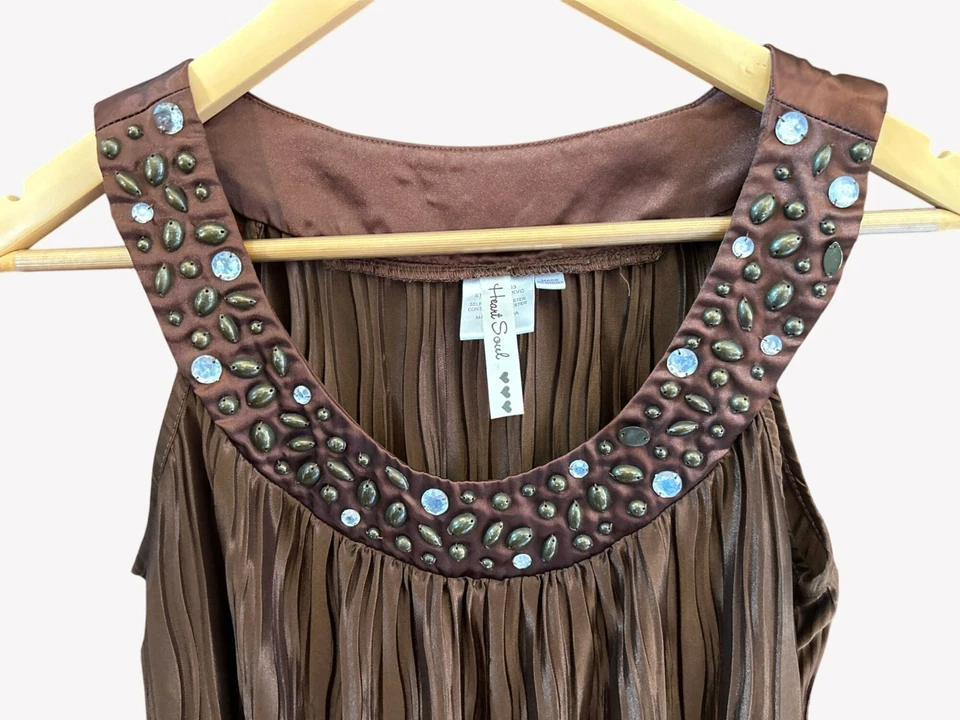 Y2K Vintage Heart Soul Brown Sleeveless Beaded Neckline Pleated Tunic Top Medium - Image 2 of 4