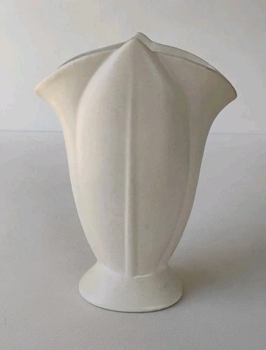 BAUER POTTERY ATLANTA SATIN WHITE ART NOUVEAU ART POTTERY 9 1/4" VASE