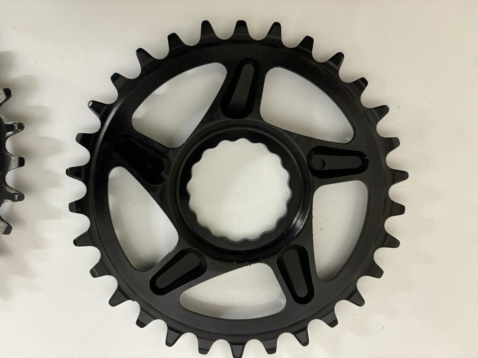 Corona Dentata Race Face Red Direct Mount Narrow-Wide - 30 Denti, Per MTB