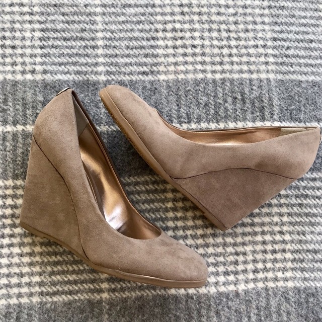 wedge heels size 6