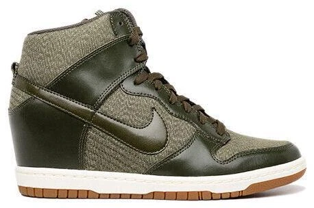 Nike Dunk Sky Essential High Green W
