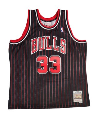 Mitchell & Ness Chicago Bulls Scottie Pippen 1995-96 Jersey Men's
