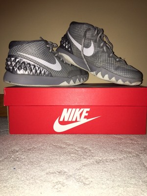 nike kyrie 1 wolf grey