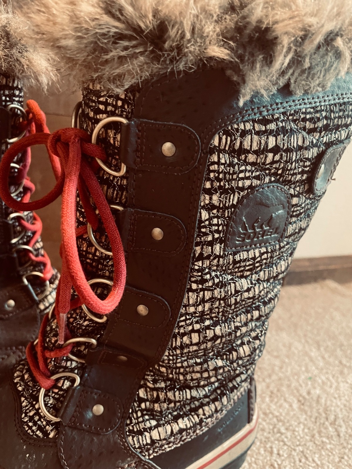 Sorel Tofino Waterproof Women's 8.5  Tall Lace Up Snow Boots NL2388-231 Black