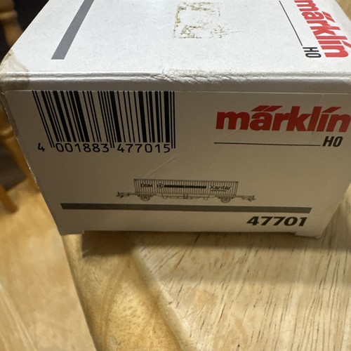 Marklin HO Container Flat Car #47701 - Picture 8 of 9